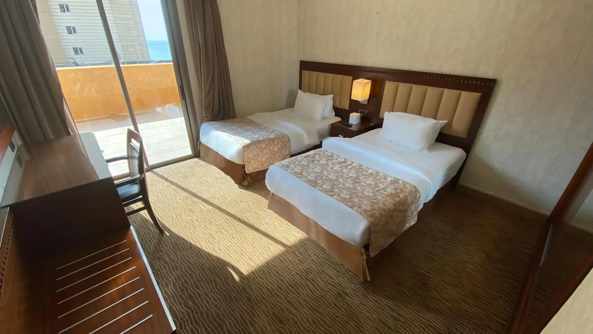 Lancaster Suites Raouche Beirute 4*,  Líbano