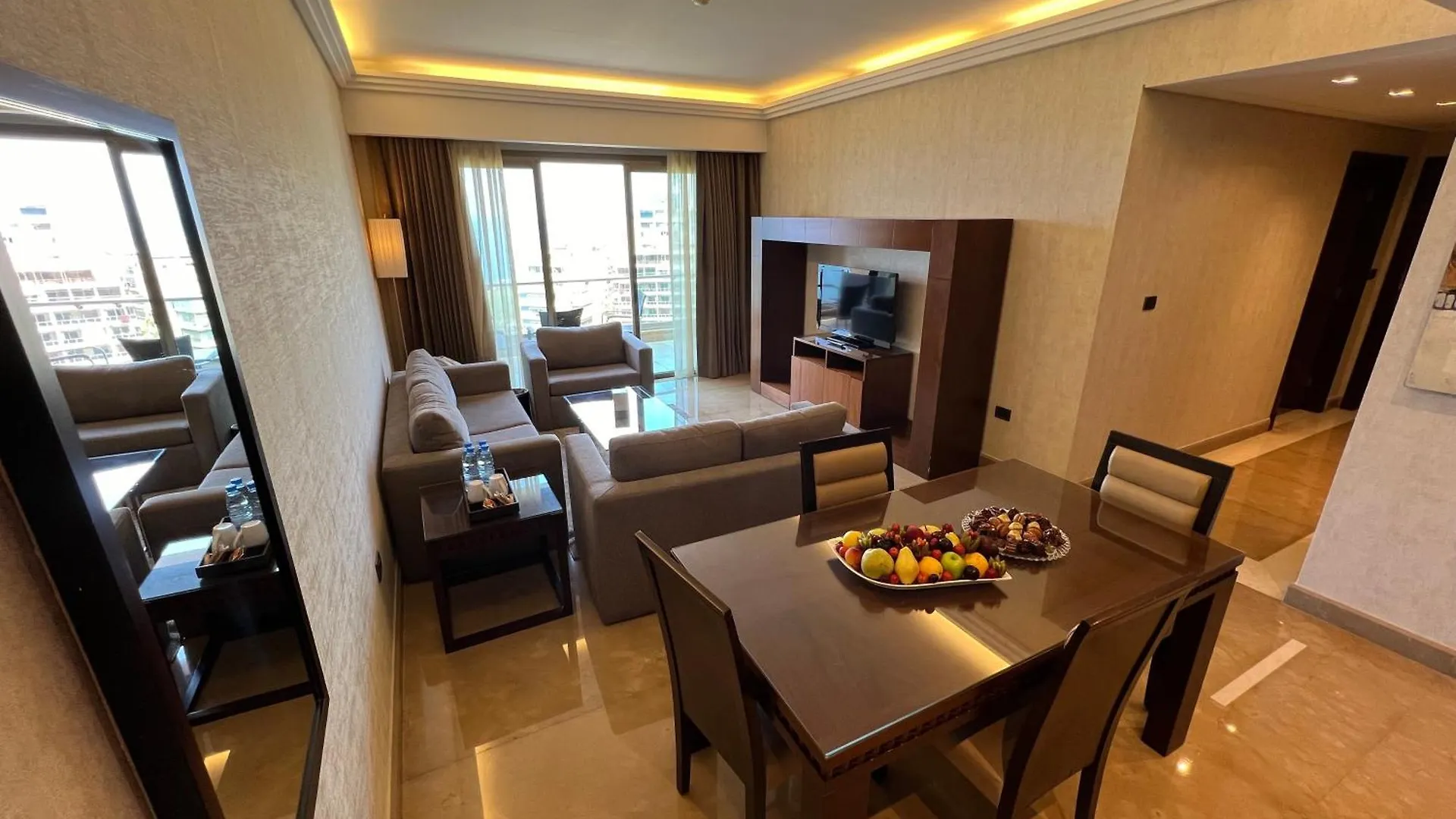 Lancaster Suites Raouche Beirute 4*,