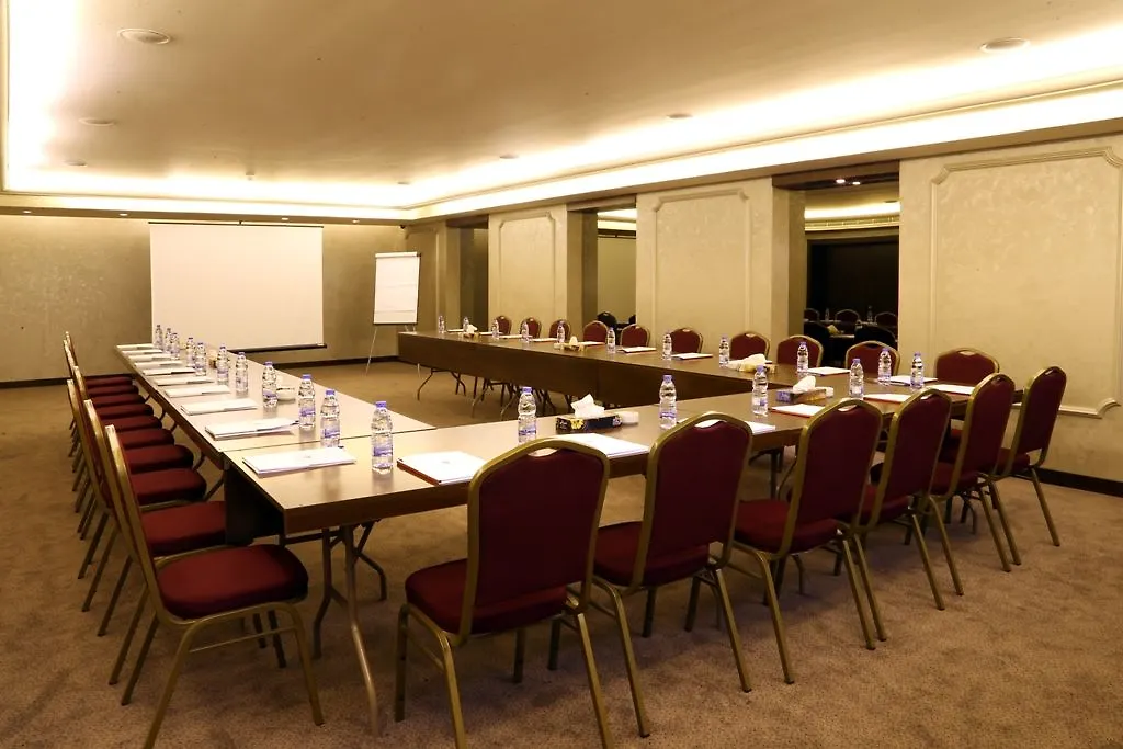 Lancaster Suites Raouche Beirute 4*,  Líbano